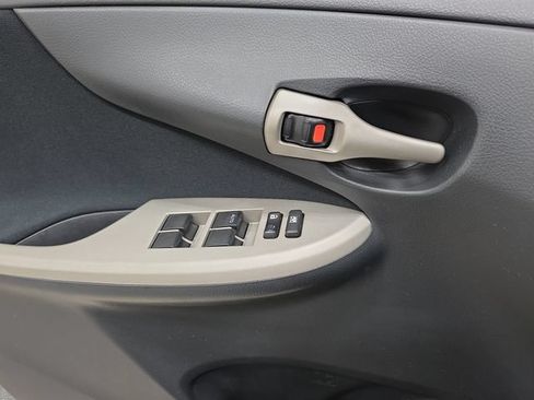 Used 2011 Toyota Corolla S FWD image 26