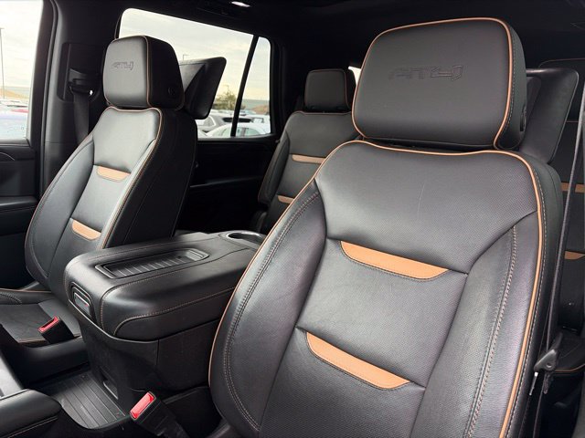 Used 2023 GMC Yukon AT4 w/ AT4 Premium Package AWD/4WD image 13