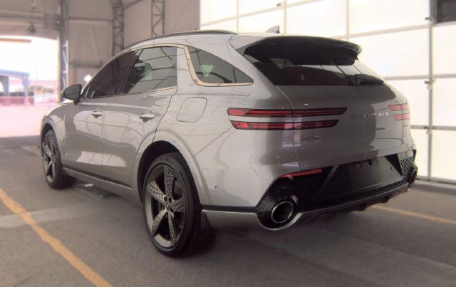 Used 2023 Genesis GV70 2.5T w/ Sport Prestige Package AWD/4WD image 4