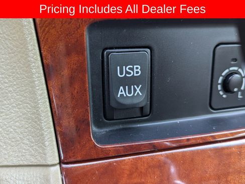 Used 2011 Toyota Highlander Limited w/ Tow Pkg FWD image 25