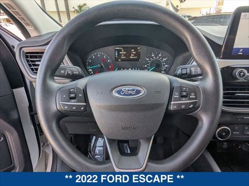Certified 2022 Ford Escape SE image 13