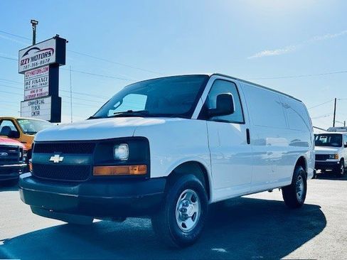 Used 2016 Chevrolet Express 2500 Express image 2
