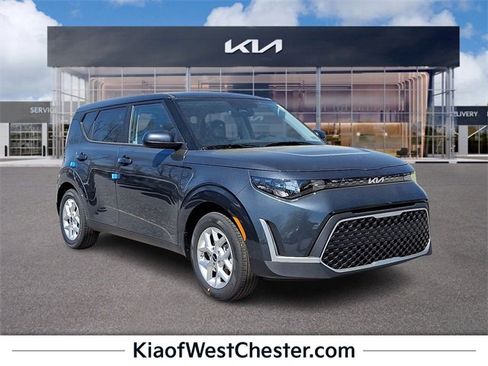 New 2025 Kia Soul LX w/ LX Technology Package image 1