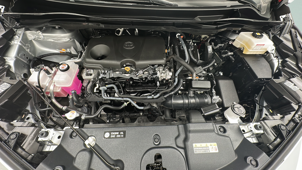 Used 2025 Toyota Sienna XLE FWD image 24