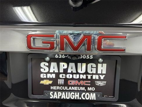 Certified 2023 GMC Acadia SLE image 30