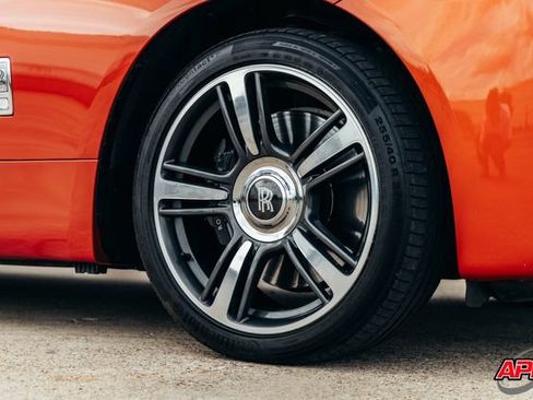 Used 2015 Rolls-Royce Wraith RWD image 50