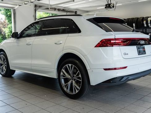 Certified 2023 Audi Q8 Premium w/ Convenience Package AWD/4WD image 4