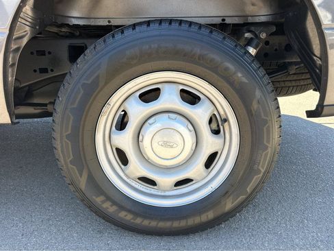 Used 2018 Ford F150 XL w/ Equipment Group 101A Mid RWD image 12