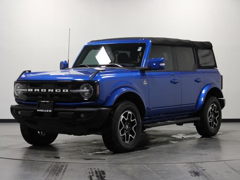 Used 2023 Ford Bronco Outer Banks image 8