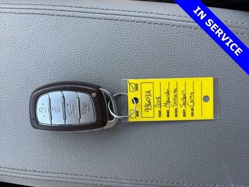 Used 2018 Hyundai Sonata SEL w/ Tech Package 02 FWD image 9