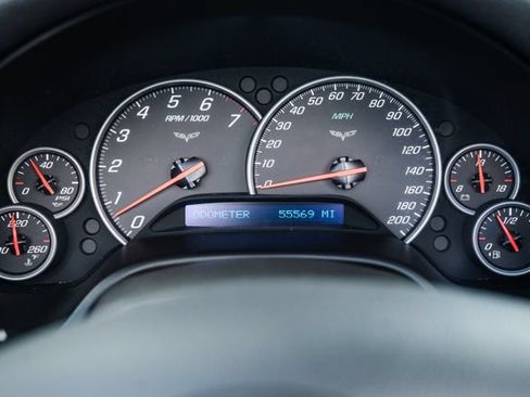 Used 2006 Chevrolet Corvette Convertible RWD image 10
