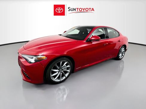 Used 2023 Alfa Romeo Giulia Sprint RWD image 9