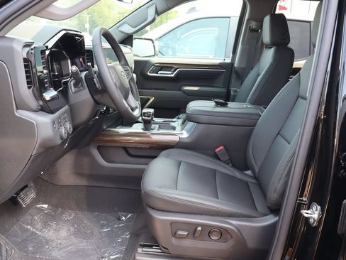 New 2026 Chevrolet Silverado 1500 RST w/ Safety Package AWD/4WD image 7