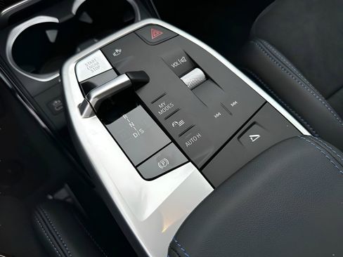New 2026 BMW X1 M35i w/ Technology Package AWD/4WD image 18