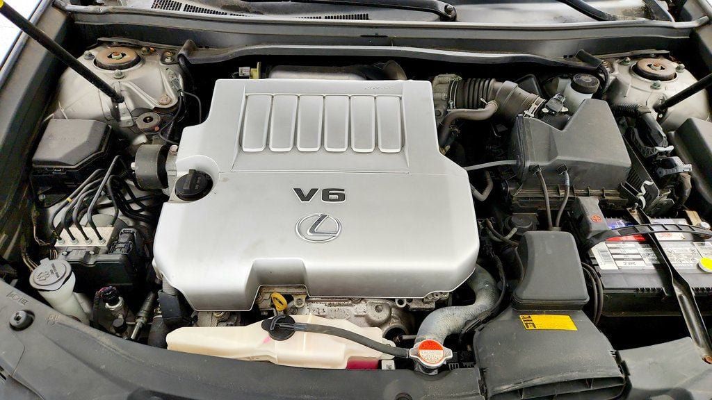 Used 2016 Lexus ES 350 w/ Luxury Package w/Wood Trim FWD image 28