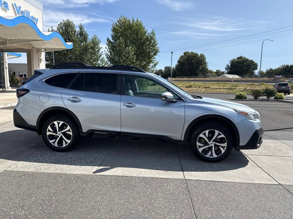 Used 2020 Subaru Outback Limited AWD/4WD image 4