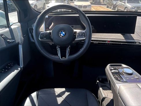 Used 2025 BMW iX xDrive50 w/ Sport Package AWD/4WD image 7