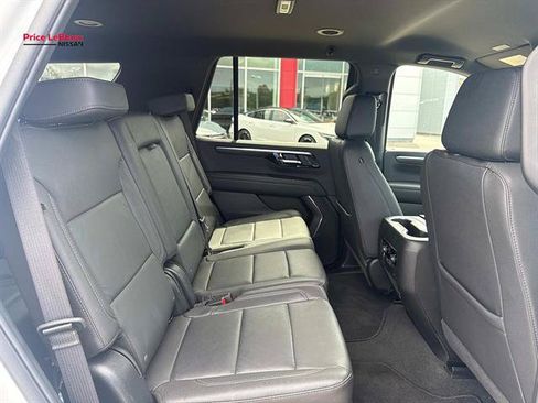Used 2025 Chevrolet Tahoe LT AWD/4WD image 9