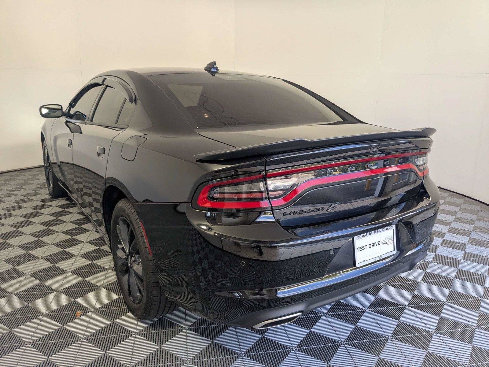 Used 2023 Dodge Charger SXT w/ Blacktop Package AWD/4WD image 8