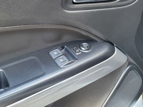 Used 2020 Chevrolet Colorado LT w/ Safety Package image 12