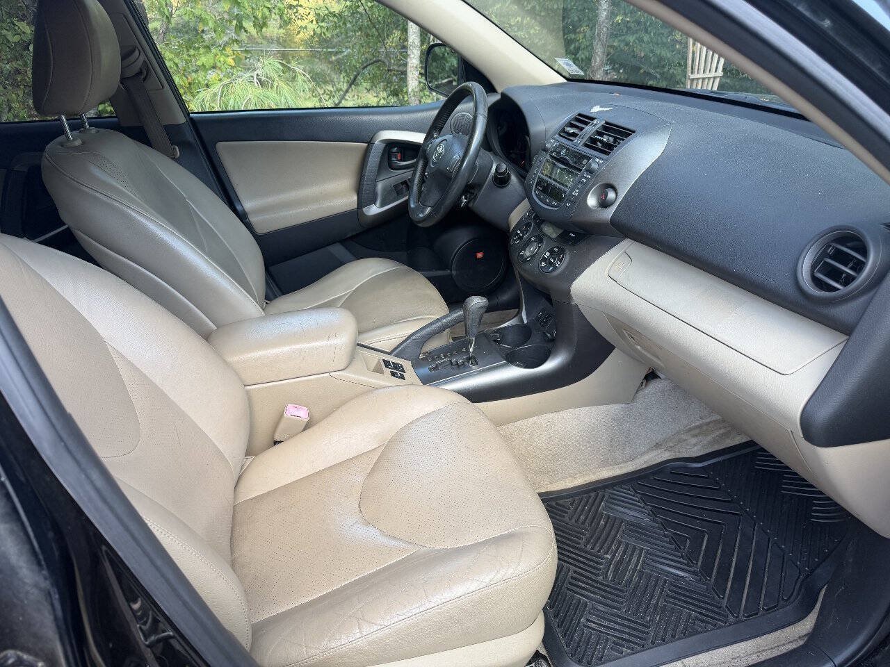 Used 2010 Toyota RAV4 Limited AWD/4WD image 8