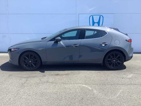 Used 2024 MAZDA MAZDA3 s FWD image 2