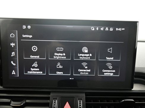 Used 2021 Audi Q5 e Prestige w/ Prestige Package image 16