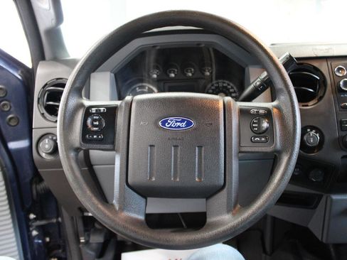 Used 2015 Ford F250 XL w/ Power Equipment Group AWD/4WD image 14