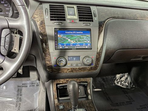 Used 2008 Cadillac DTS w/ Sun And Navigation Package image 37