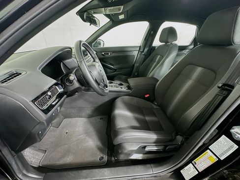 Used 2025 Honda Civic Sport image 13