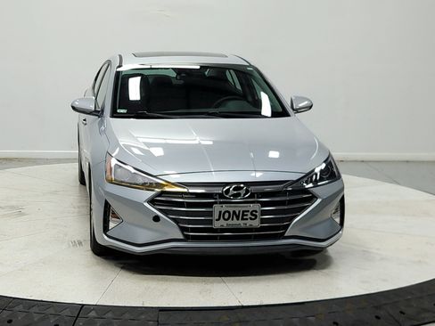 Used 2020 Hyundai Elantra Value Edition w/ Cargo Package (C1) FWD image 3