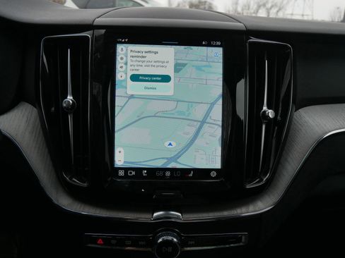 Certified 2025 Volvo XC60 B5 Plus w/ Climate Package image 19