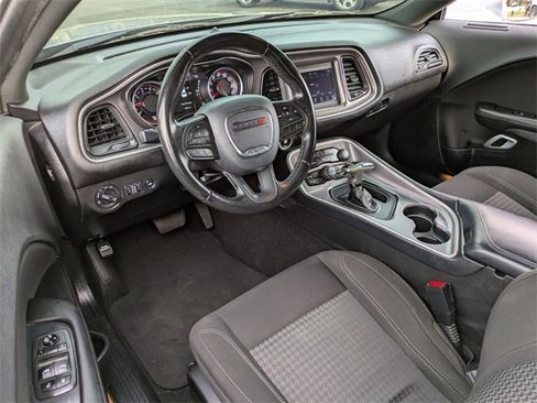 Used 2021 Dodge Challenger SXT w/ Driver Convenience Group image 14