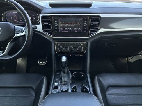 Used 2023 Volkswagen Atlas SEL Premium image 19