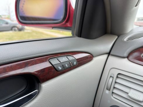 Used 2008 Buick Lucerne CXL w/ Luxury Package FWD image 19