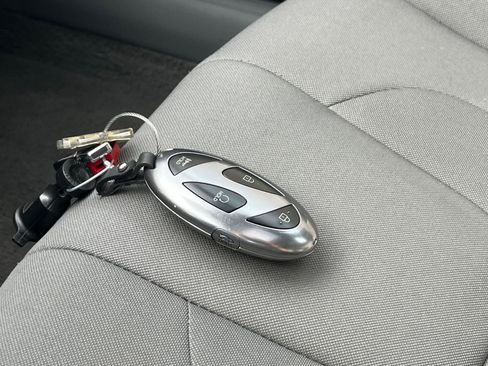 Used 2025 Hyundai Elantra SEL image 24