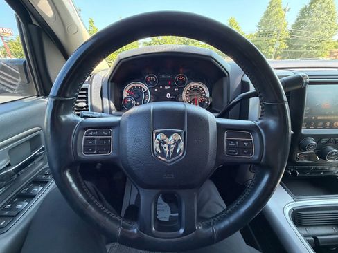 Used 2017 RAM 3500 Big Horn AWD/4WD image 28