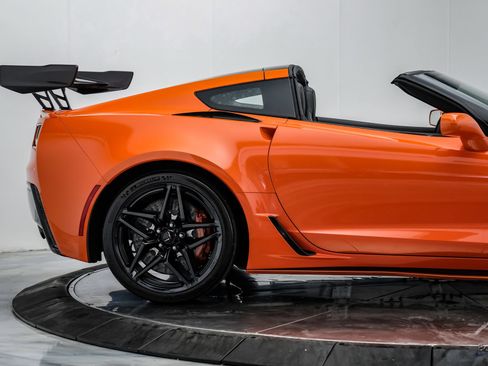 Used 2019 Chevrolet Corvette ZR1 RWD image 27