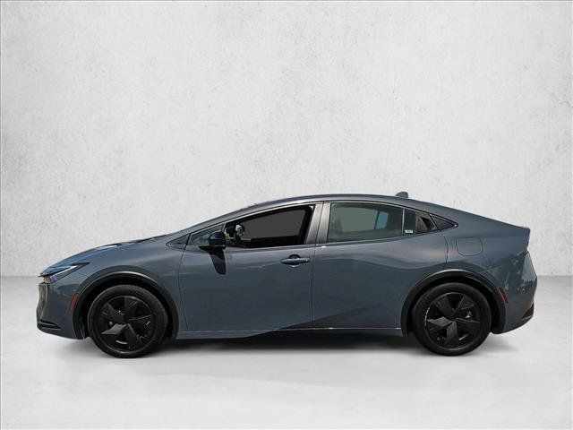 Used 2025 Toyota Prius LE FWD image 9