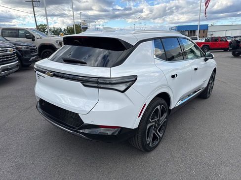 New 2026 Chevrolet Equinox EV LT image 5
