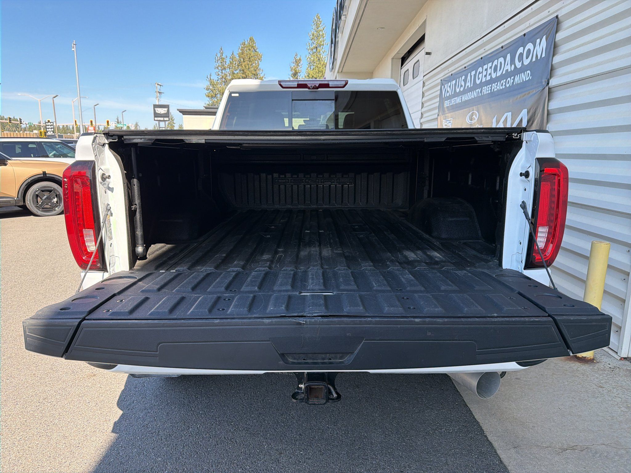 Used 2022 GMC Sierra 2500 Denali w/ Denali Ultimate Package AWD/4WD image 13