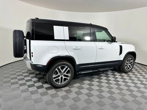New 2025 Land Rover Defender 110 S image 21