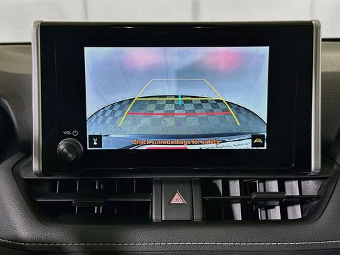 Certified 2025 Toyota RAV4 XLE w/ Convenience Package FWD image 25