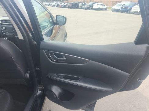 Used 2017 Nissan Rogue Sport S w/ S Appearance Package image 12