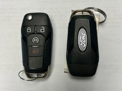 Used 2022 Ford F250 XLT w/ XLT Value Package image 35