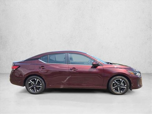 Used 2025 Nissan Sentra SV FWD image 4