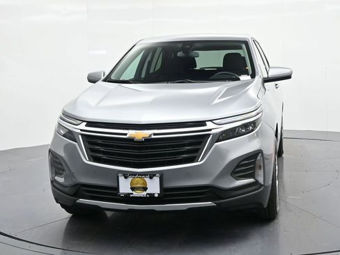 Used 2024 Chevrolet Equinox LT image 3