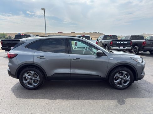Used 2025 Ford Escape ST-Line AWD/4WD image 4