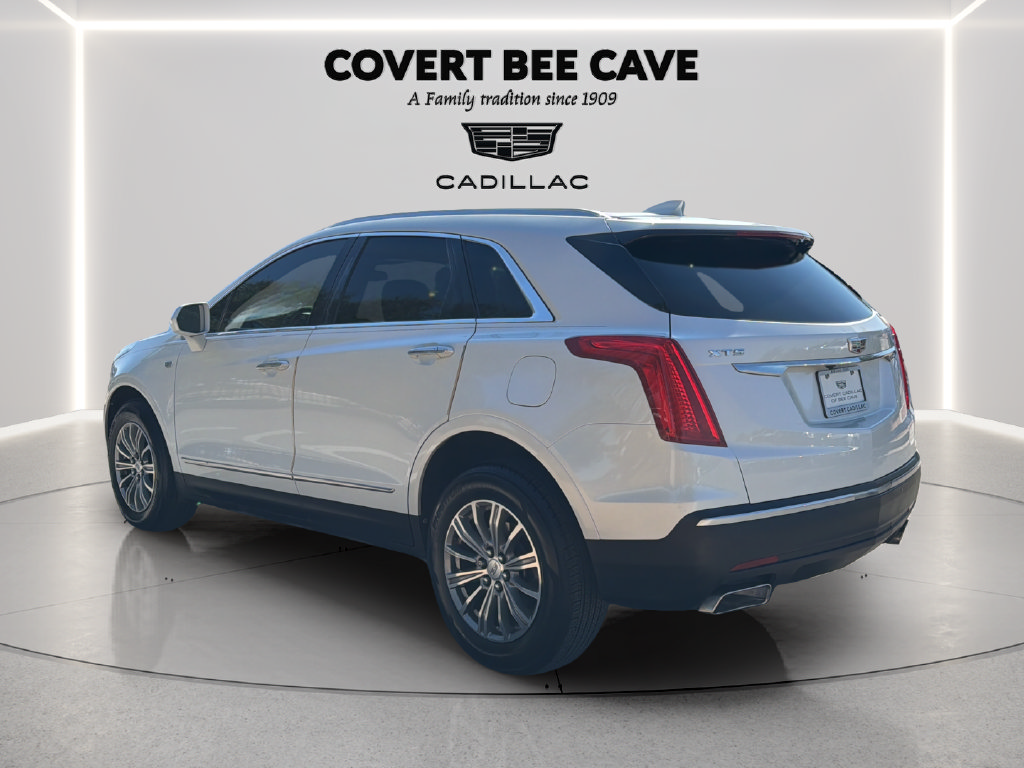 Used 2017 Cadillac XT5 Luxury w/ Driver Awareness Package FWD image 5