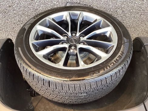 Used 2022 Jeep Wagoneer Series II w/ Premium Group I image 22